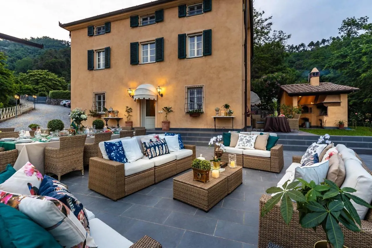 Casolare Dei Colli, Panoramic Private Pool, Lavish Interiors And A Gourmet Kitchen Villa Camaiore