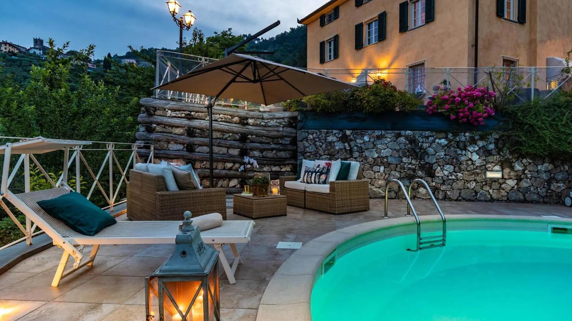 Casolare Dei Colli, Panoramic Private Pool, Lavish Interiors And A Gourmet Kitchen Villa Camaiore