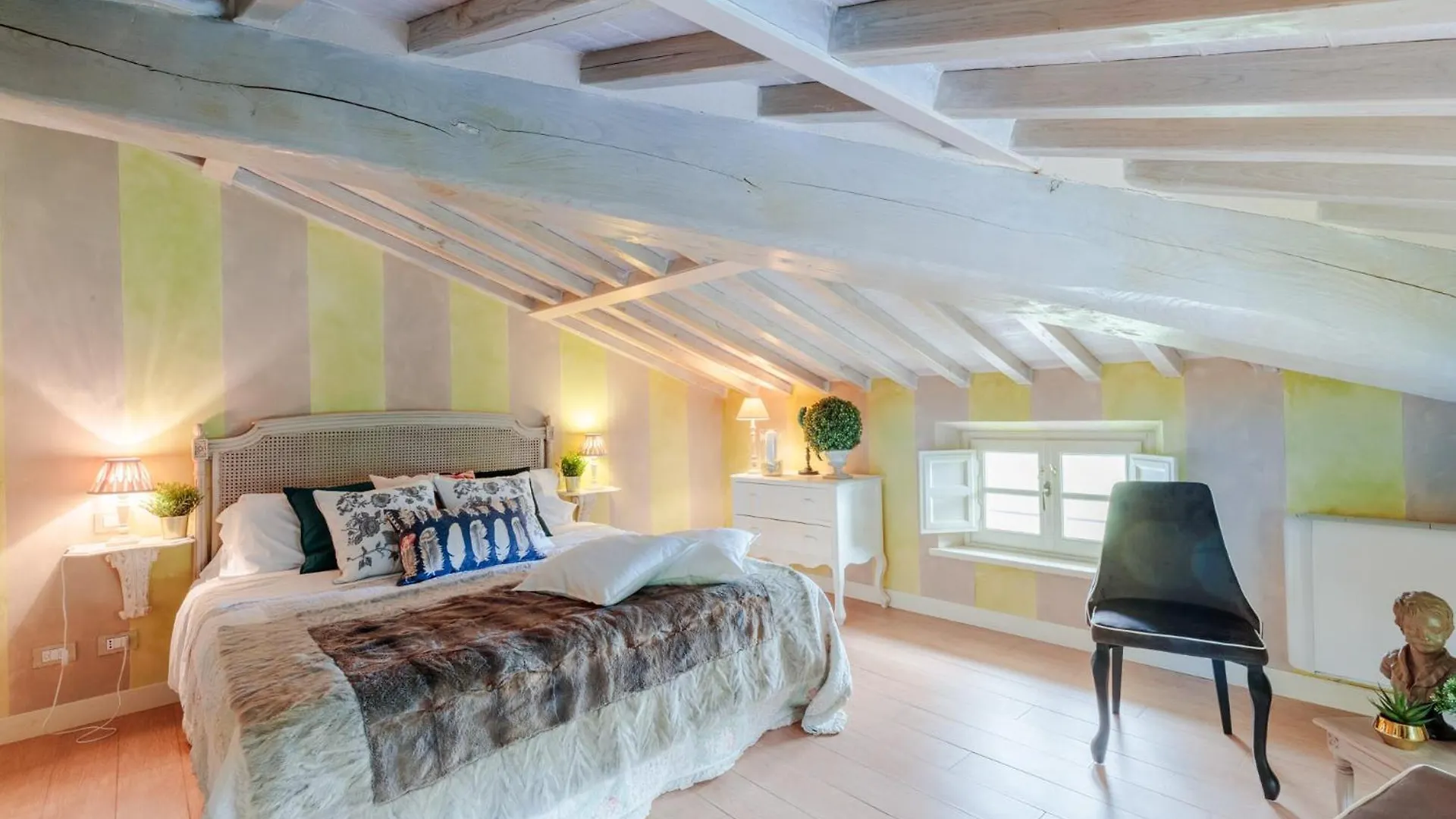 Casolare Dei Colli, Panoramic Private Pool, Lavish Interiors And A Gourmet Kitchen Villa Camaiore
